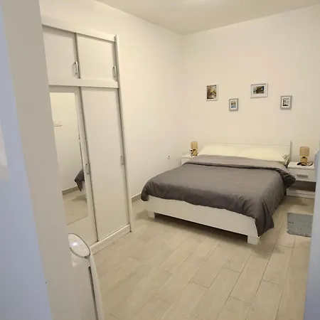 Zlatko , Steps To The Sea