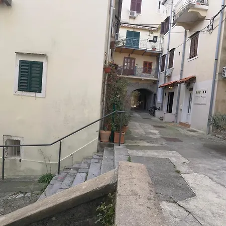 Apartamento Zlatko , Steps To The Sea