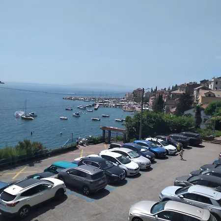 Zlatko , Steps To The Sea Apartamento Opatija