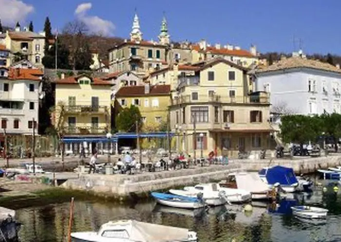 شقة Zlatko , Steps To The Sea